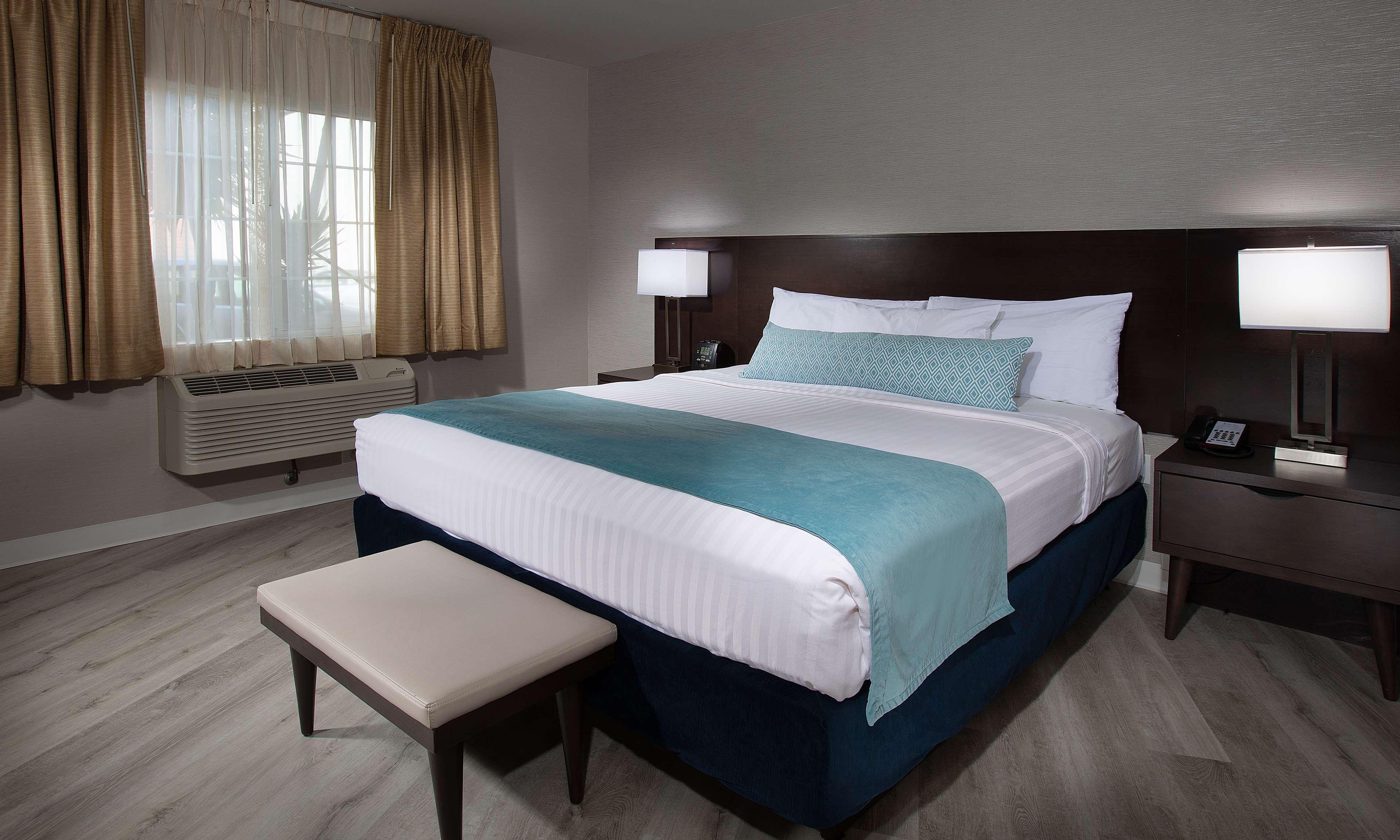 Safari Inn, A Coast Hotel Burbank Bagian luar foto
