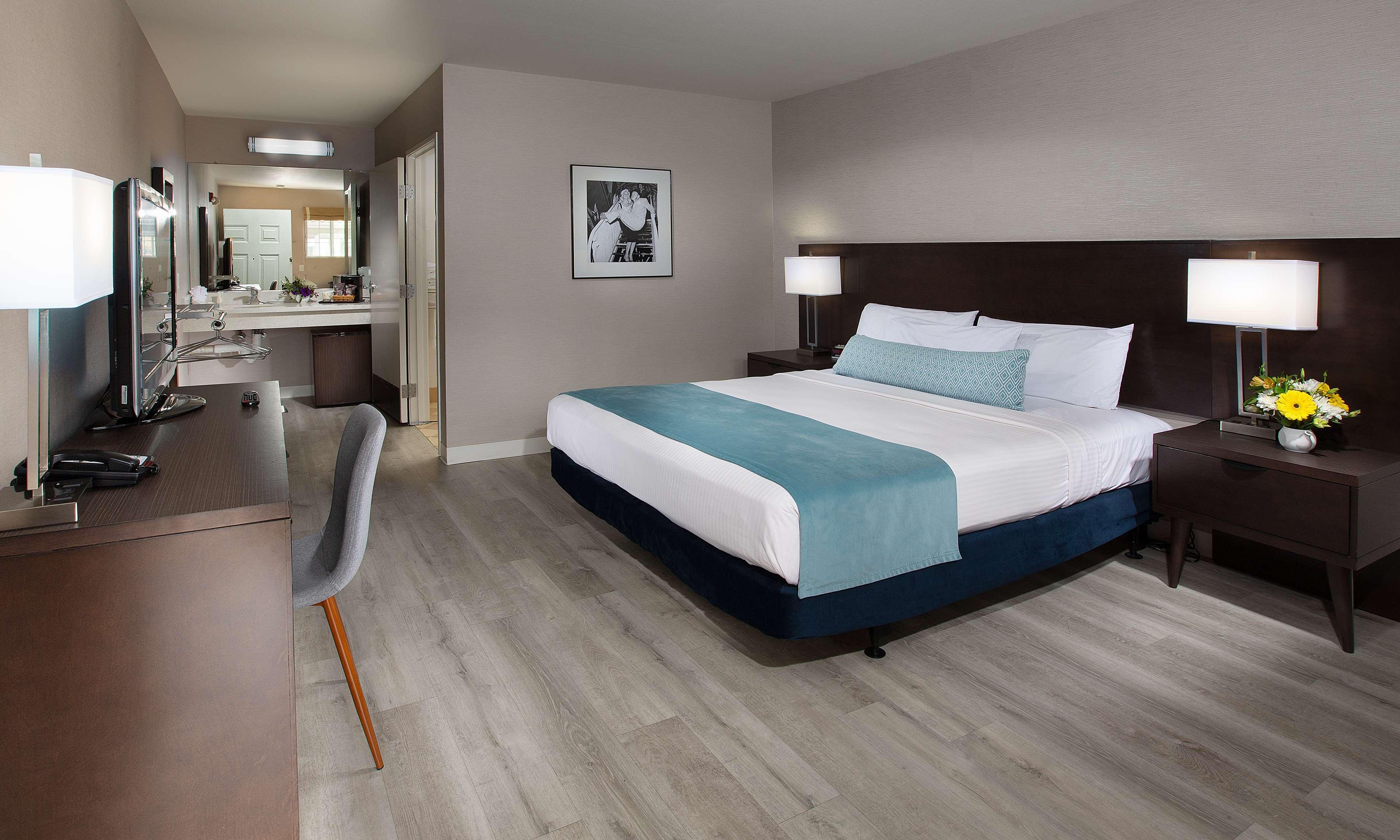 Safari Inn, A Coast Hotel Burbank Bagian luar foto