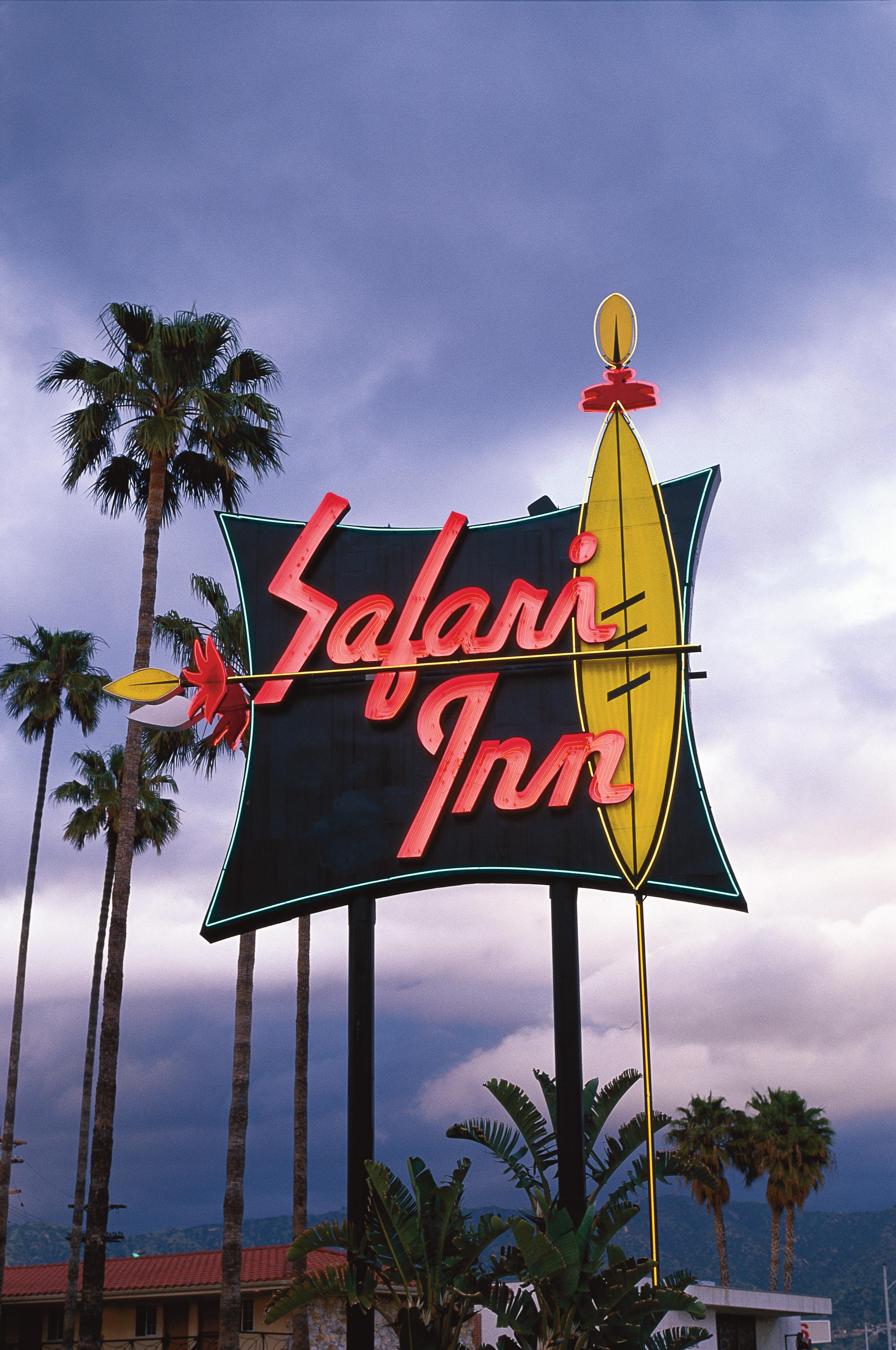 Safari Inn, A Coast Hotel Burbank Bagian luar foto