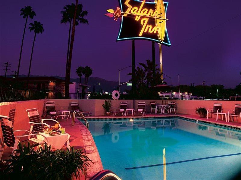 Safari Inn, A Coast Hotel Burbank Bagian luar foto