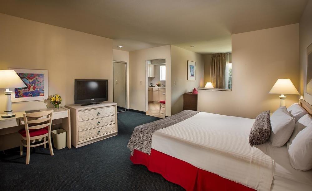 Safari Inn, A Coast Hotel Burbank Bagian luar foto